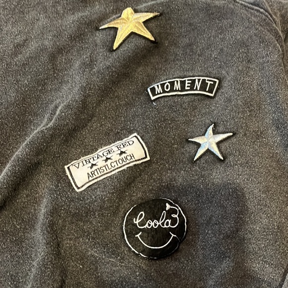 Crew neck - Picture 2 of 4